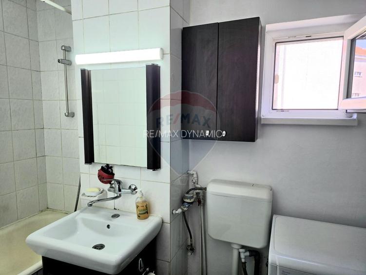 Apartament cu o camera de închiriat în zona Alfa - 4