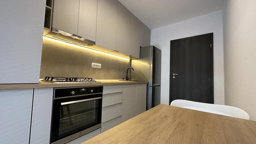 Garsoniera moderna Moghioros Park Residence Auchan Drumul Taberelor bloc nou