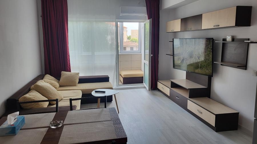 Inchiriez apartament