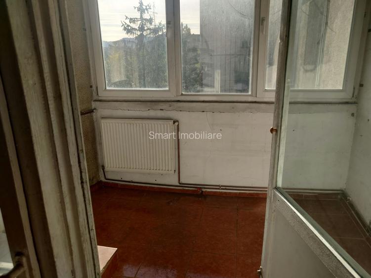 Apartament 3 camere, et. 2, zona Ultracentrala