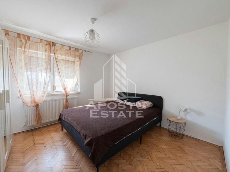 Apartament cu 2 camere decomandat spre vanzare, Timisoara zona Lipovei