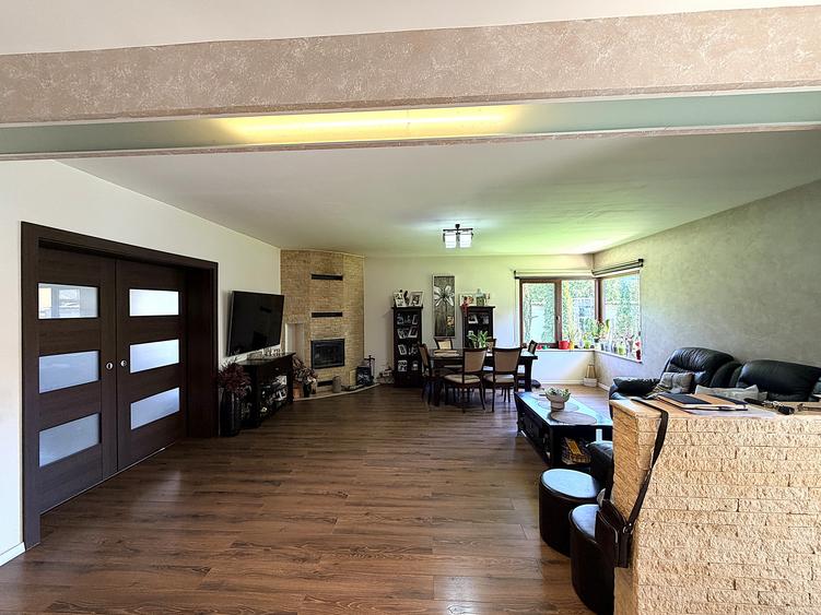 Casă individuală exclusivistă, 4 camere, bucătărie separată, 500 mp