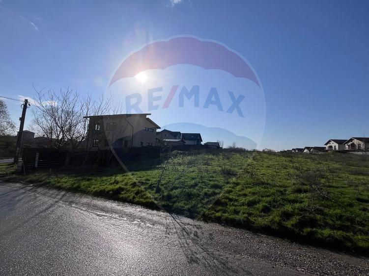 Teren 308mp Berceni / Mamina
