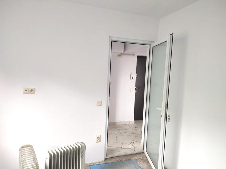 Apartament 2 camere 40mp zona Sf Vineri finisat 51.000eur neg