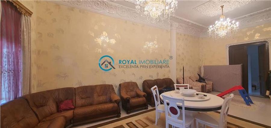 Royal Imobiliare - Vanzare casa zona Centrala