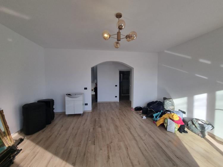 Casa Nicolae Balcescu teren 1000m ( schimb cu apartament + diferența)