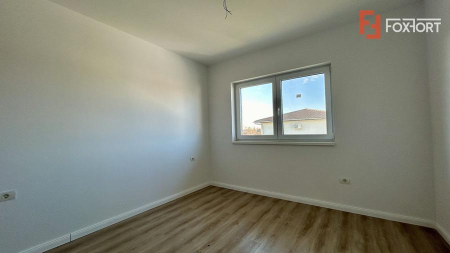 Casa cu 4 camere, toate utilitatile, cu plata in transe Sanandrei.