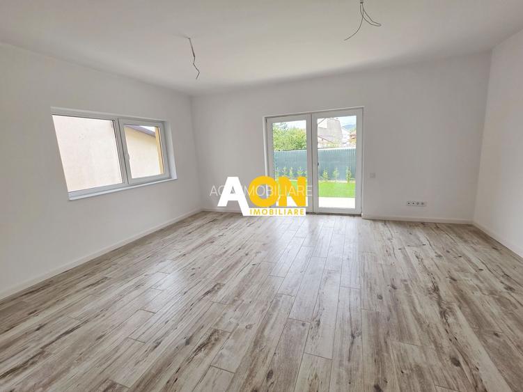 1/2 Duplex finisat la cheie, 4 camere, 317 mp teren, zona Centru