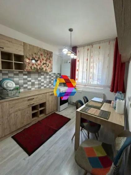 Apartament 4 camere de vânzare - zona Florilor/Craiter - 80 mp - plus-imo.ro