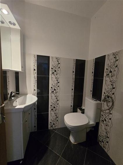 Apartament 3 Camere De Vanzare in Zona Excelenta Str. Aprodu Purice, Bacau