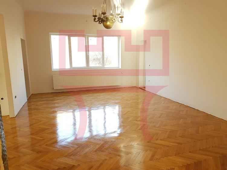 Inchiriere spatiu/apartament, functionalitate multipla parcari gradina