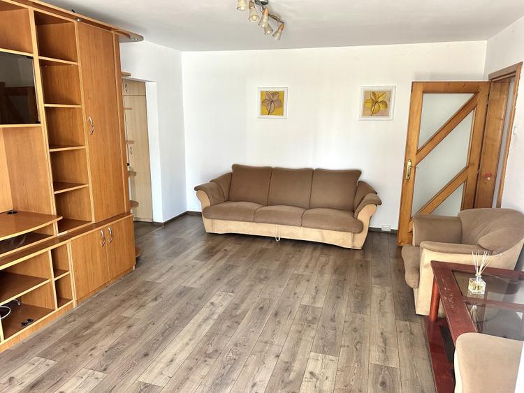 APARTAMENT 3 CAMERE I DE VANZARE I ETAJ 1 I CETATE I MOBILAT I