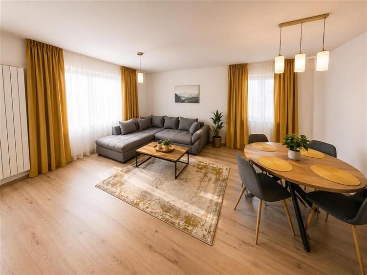 Apartament 2 camere decomandate, zona Coresi, Tractorul, Brasov.