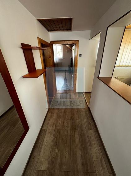 Casa /Villa 3 camere mobilata/utilata - zona Centrul Civic