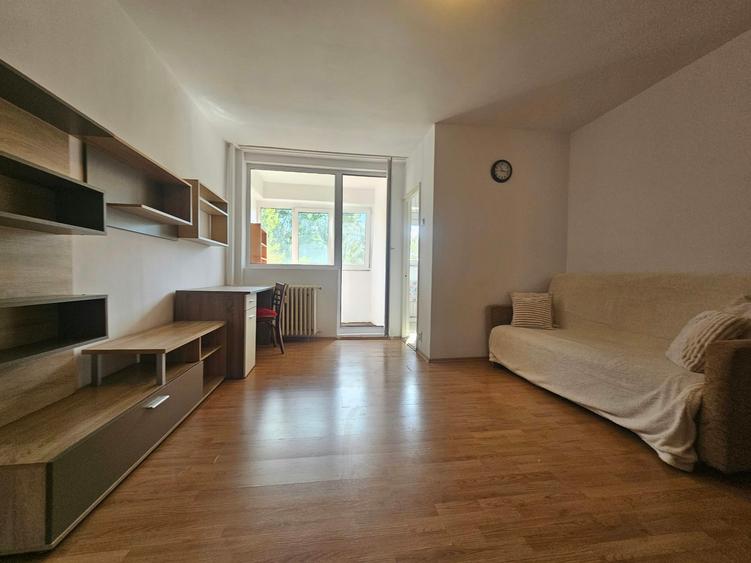 Garsoniera Titan Parc locatie excelenta