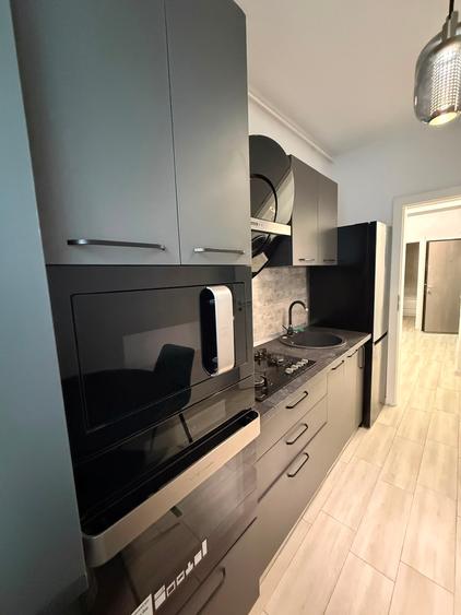 Apt. 2 cam,bloc 2022,Rotar Park 2,Militari,zona Metro-Mc Donald,10 min. metrou