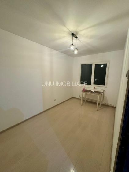 PODU ROS - CANTEMIR - 3 CAMERE - ETAJ 1 - BLOC FARA RISC - RENOVAT TOTAL!!! - 4