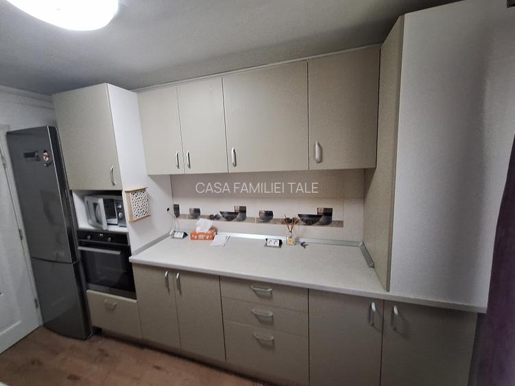 Ap.cu 2 camere decomandate cu centrala proprie+ garaj.Zona Timocului - 6