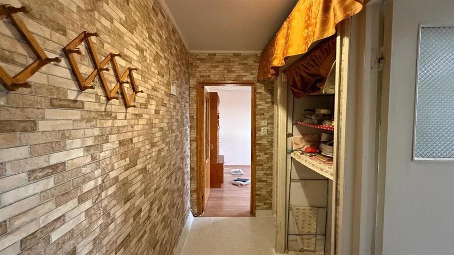Apartament 2 camere de vanzare, cartier Vest Ploiesti - ONX109