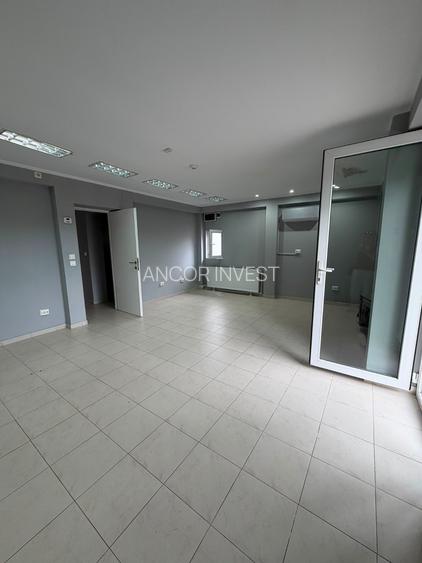Spațiu comercial multifuncțional de închiriat,2 clădiri în aceeași curte Baneasa - 13