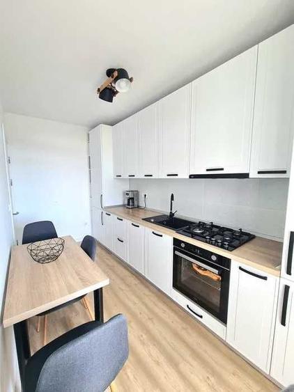 Apartament Etaj 1, 2 camere plus dressing zona Compa Vasile Aaron