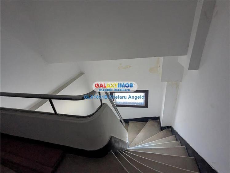 Unirii apartament 7 camere,suprafata utila 198 mp,stare bună