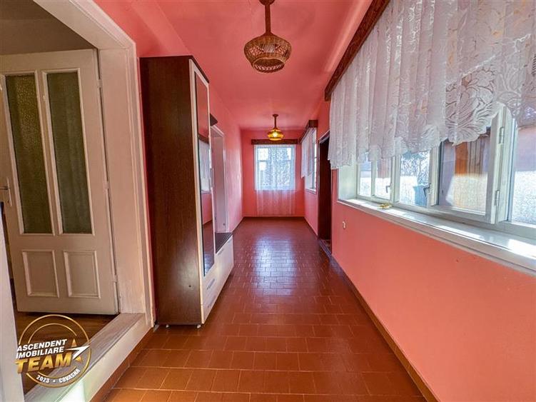 Proprietate pe 1.800 mp teren, avantaje alese, in vecinatatea orasului Targu Sec
