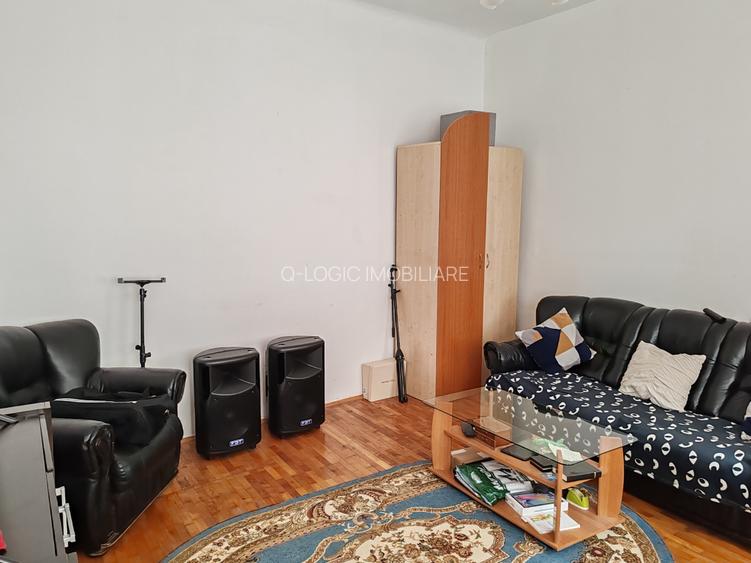 Apartament 2 camere liber la vanzare zona Centrul Istoric - 2