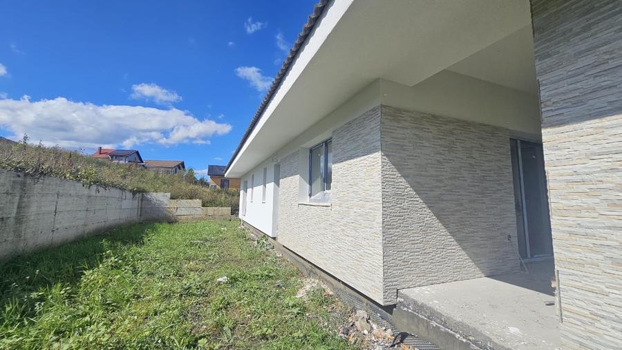 Casa eficienta energetic pe 1 nivel, Chiteni, 4 camere, 122 mp - 185.000 euro