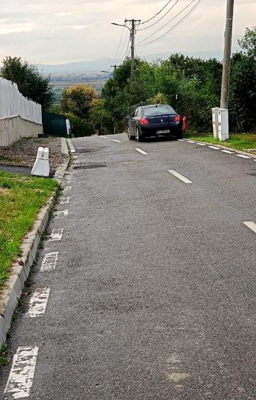 Teren in zona pitoreasca , usor accesibila , cu utilitati si panorama deosebita