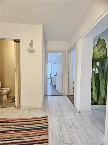 Vanzare apartament 4 camere zona 7 Noiembrie - Spitale