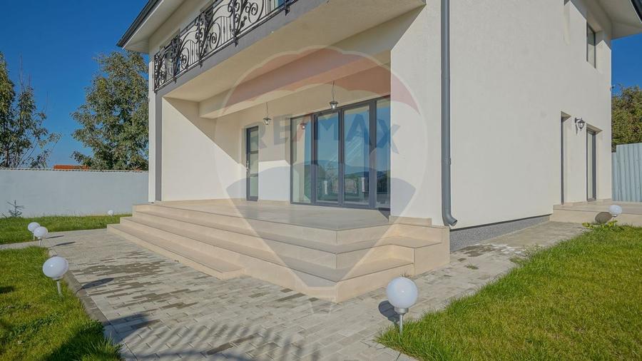 Casă modernă Bunloc, vedere Bucegi, 186 mp, comision 0