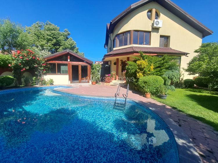 Casa individuala cu piscina. P+1+M. zona foarte buna - 25