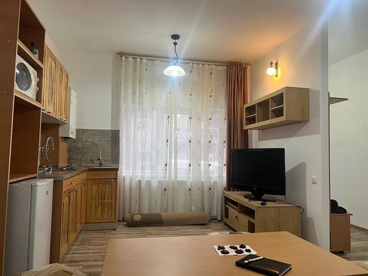 Vand apartament 55mp 3 camere - parter - central - 2