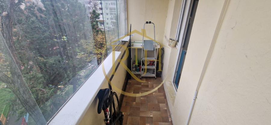 Vand apartament cu 4 camere in zona spitalul judetean,comision ,,0''