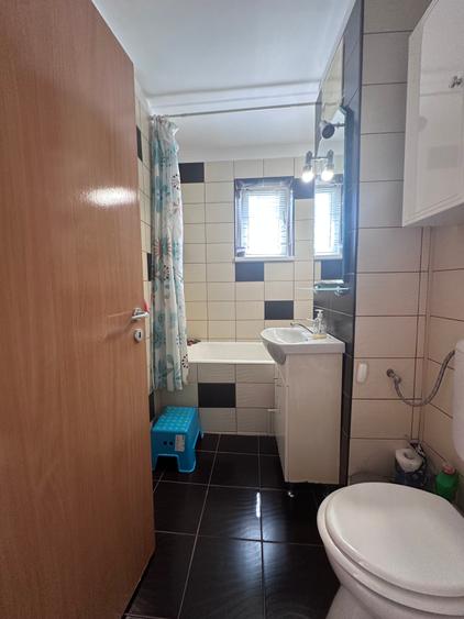 Apartament 2 camere decomandat