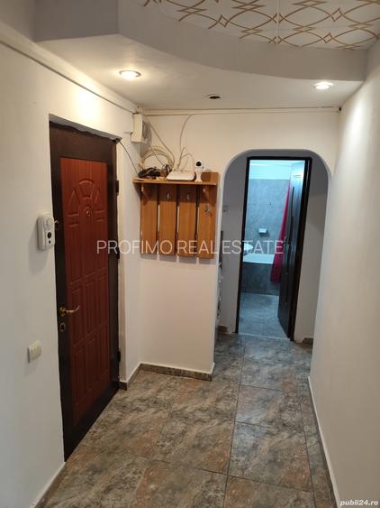 Zona Dacia, apartament decomandat 2 camere (62 mp),cu doua bai, etaj 4 - 5