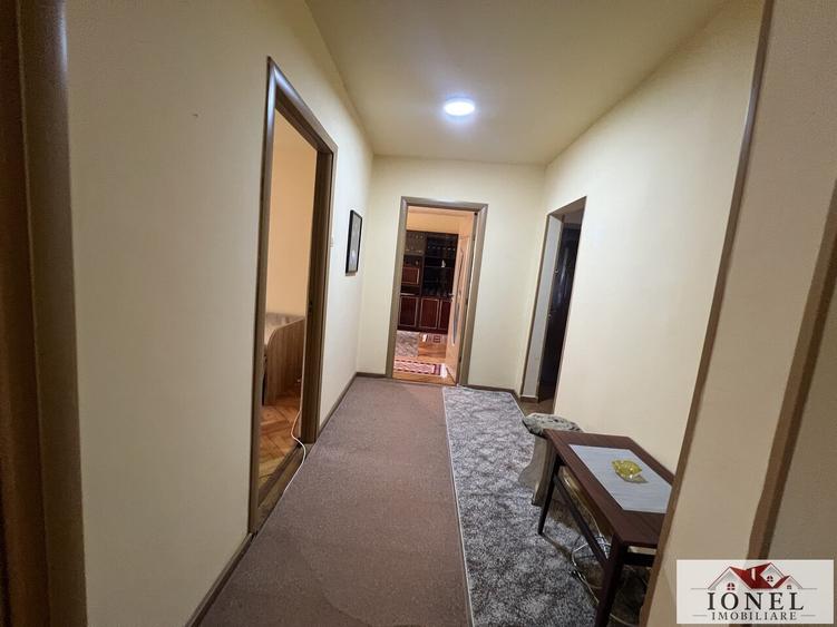 Apartament trei camere de vanzare in Alba Iulia, Cetate