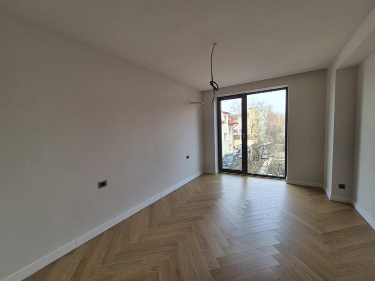 Studio premium cu balcon – Arqa Jolie Village – Iancu Nicolae