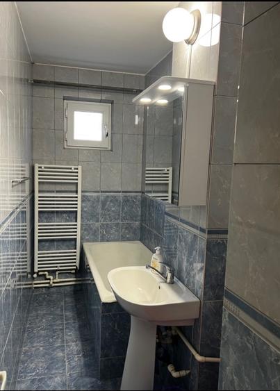 Inchiriez apartament 2 camere zona Liceul Agrucol
