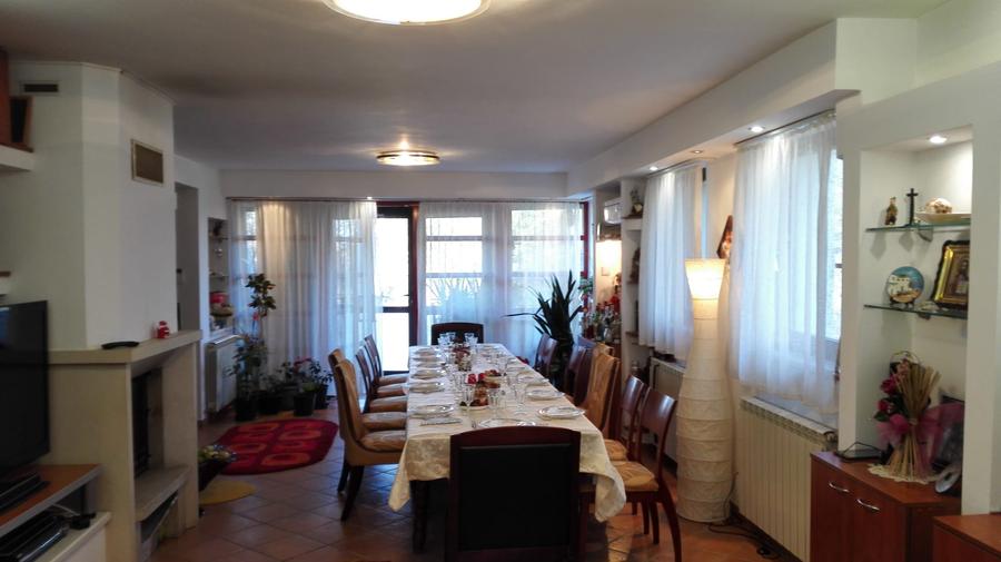 Vila superbă cu curte de 1700 mp