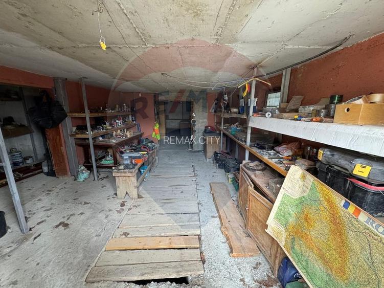 Casă / Vilă cu 6 camere de vânzare în zona Darmanesti - 30