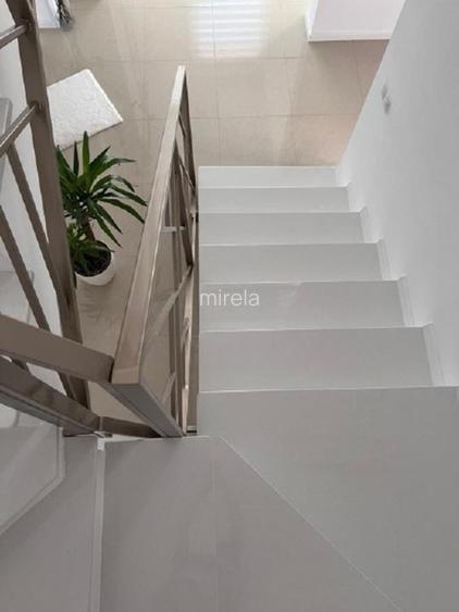Vanzare casa tip duplex - 10