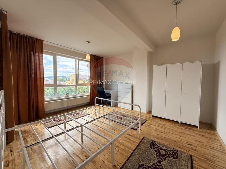 Casă | Vilă insiruita | Inchiriere| 4 camere - 8