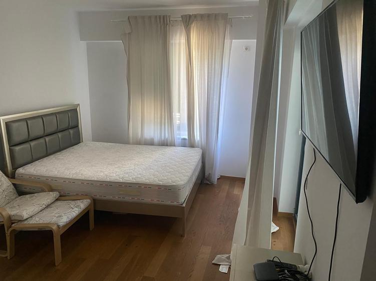Aviatiei Pipera, 2001, 93mp, 2 bai,