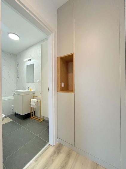 3 camere, mobilat si utilat, cu parcare, in complexul Denya