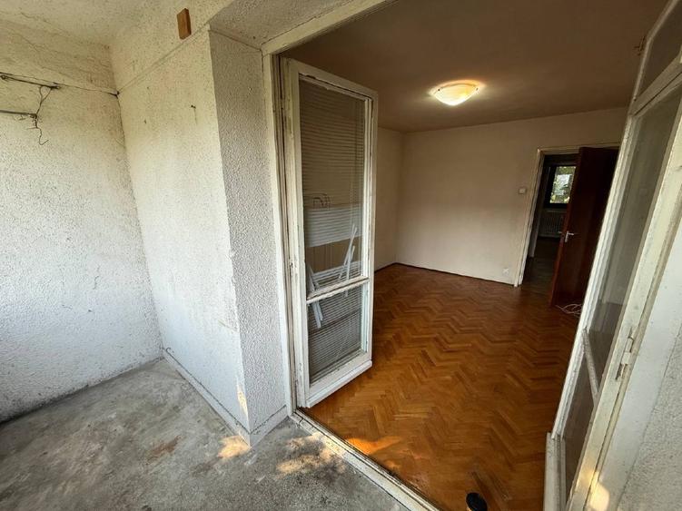 Apartament 4 camere Titan - Costin Georgian, 83mp