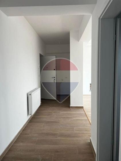 Apartament cu 2 camere de închiriat in bloc nou Valcom Residence III