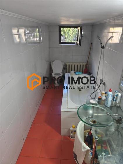 Casa tip parter zona Brosteni