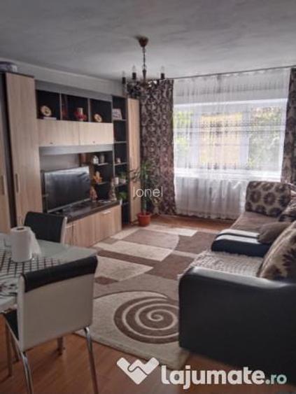 Apartament 3 camere, decomandat, Sud, Radauti